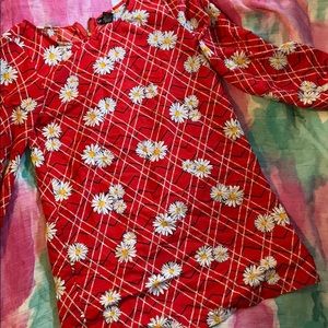 Love Ari lightweight sunflower shift dress